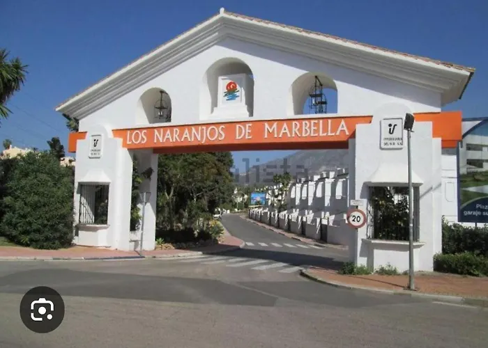 - Sleeps 6 Pool & Private Terrace アパート マルベーリャ