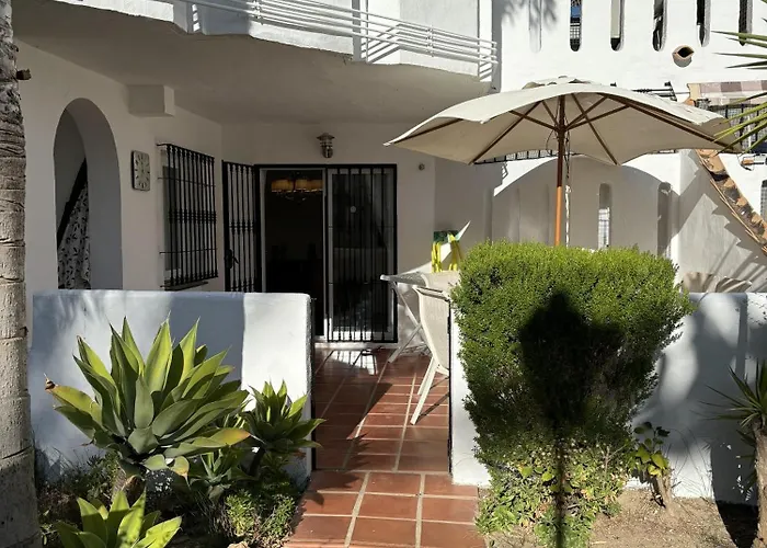 - Sleeps 6 Pool & Private Terrace *