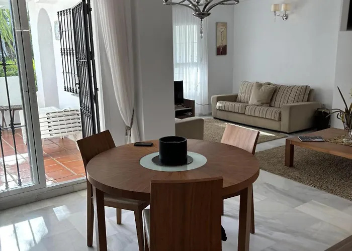 - Sleeps 6 Pool & Private Terrace