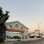 - Sleeps 6 Pool & Private Terrace 아파트 *
