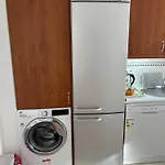 - Sleeps 6 Pool & Private Terrace 아파트 마르베야
