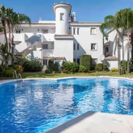 Apartment - Sleeps 6 Pool & Private Terrace
