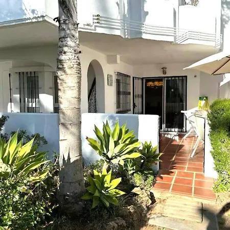 - Sleeps 6 Pool & Private Terrace