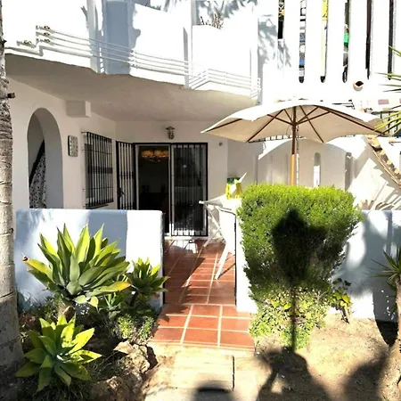 Apartment - Sleeps 6 Pool & Private Terrace
