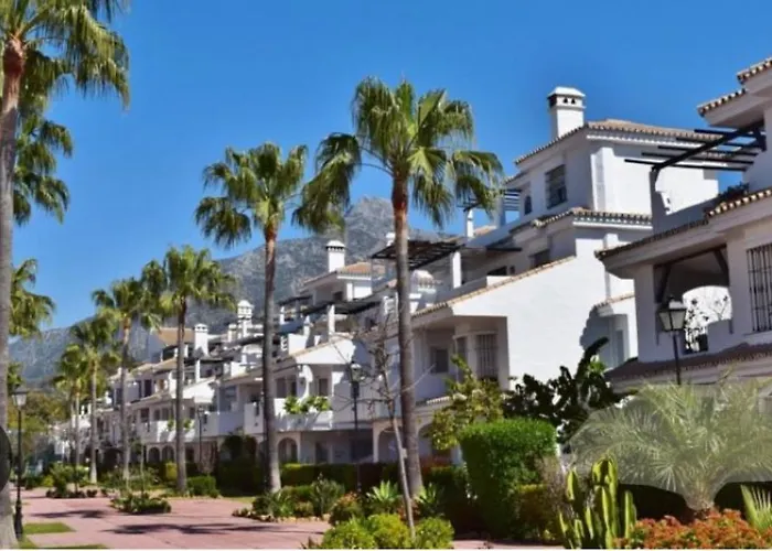 - Sleeps 6 Pool&private Terrace *