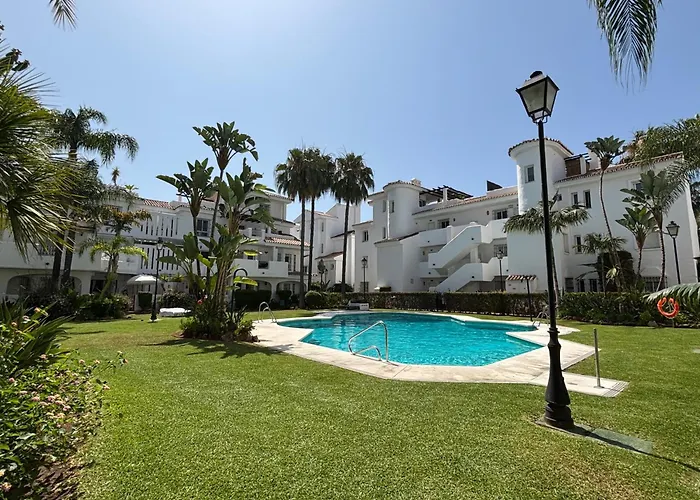 - Sleeps 6 Pool&private Terrace